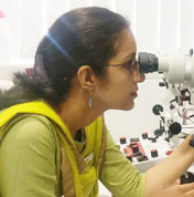 Dr. Ashini Maniar, Best Eye Surgeon in Mumbai